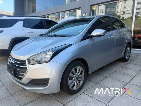 HYUNDAI HB20S 1.6 COMFORT PLUS 16V FLEX 4P AUTOMÁTICO